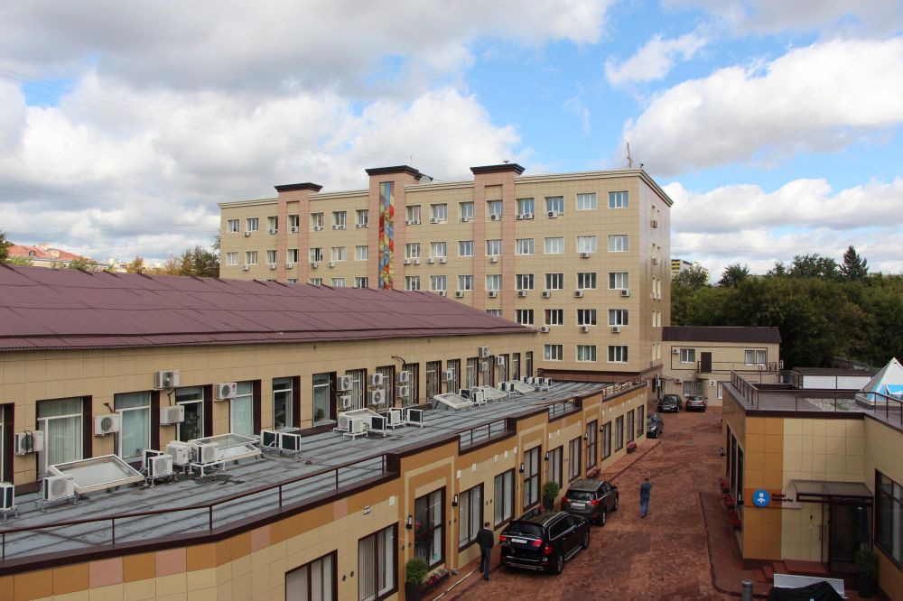 Купить в москве на тульской. Серпуховской двор бизнес-центр. Большая Тульская 10с4. Серпуховский двор на Тульской. Улица Академика королёва, 13с1 бизнес центр.